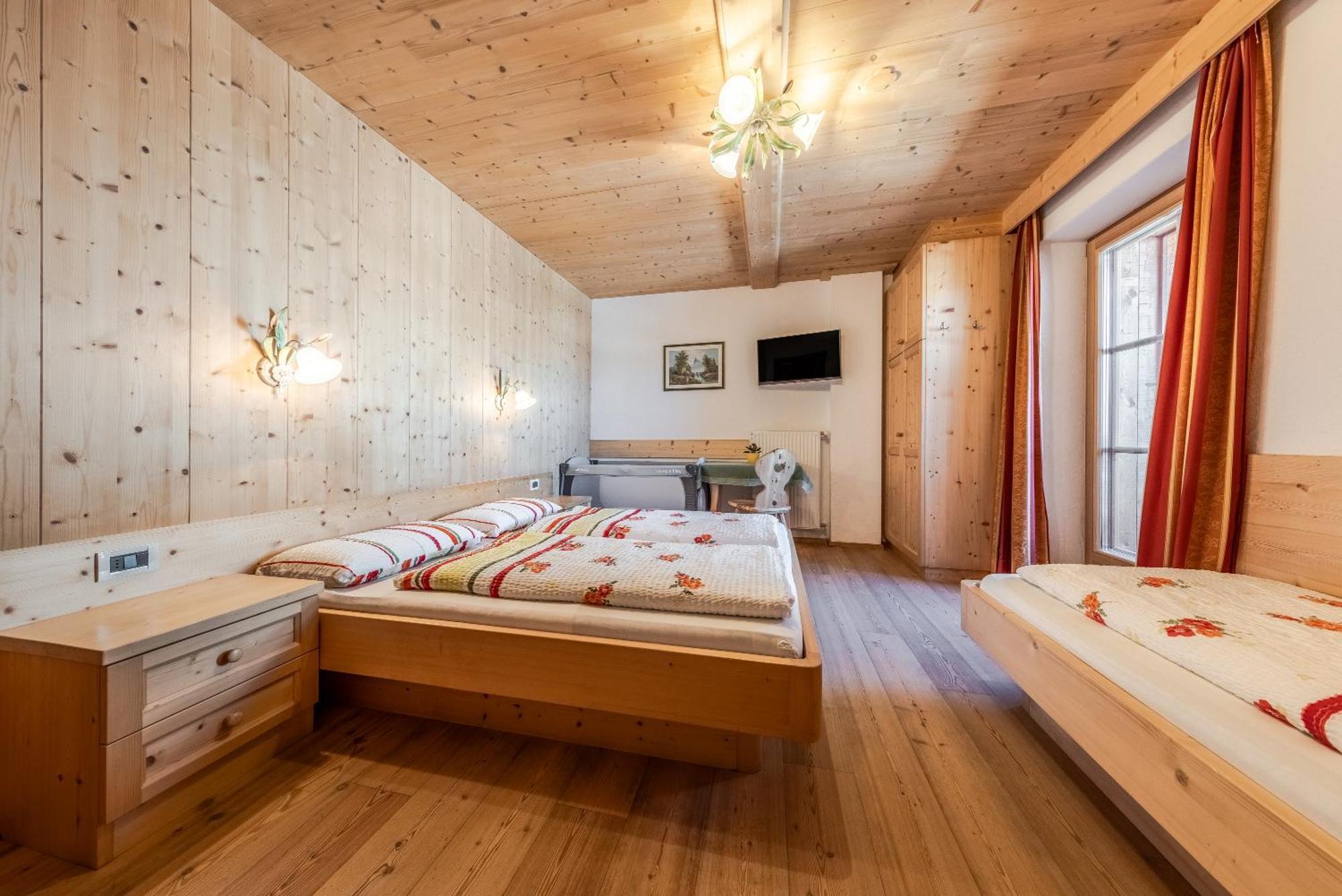 Villa Tlisoera Speckstube Frena Exterior foto